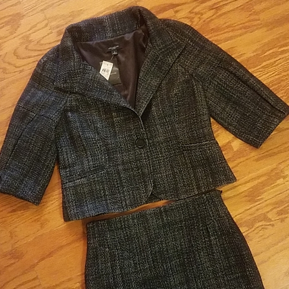 Ann Taylor Dresses & Skirts - 💕SALE💕NWT's Ann Taylor suit